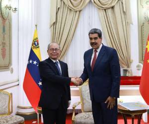 Las autoridades chinas señalaron que el personal y las instituciones del país en Venezuela están siguiendo de cerca la evolución de la situación de seguridad.