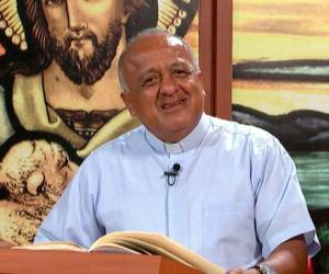 El padre Ovidio Rodríguez, párroco de la Iglesia Divino Niño de la capital, agradece que el proceso electoral de Honduras se haya desarrollado en paz y tranquilidad.