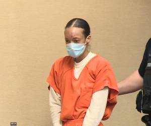 Un juez declaró no culpable por razón de locura a Leandra Andrade, acusada de la muerte de su hija de dos años, Lanoix Andrade, ocurrida en agosto de 2022 en la ciudad de Virginia Beach. La resolución judicial desestimó los cargos de homicidio agravado y negligencia infantil, lo que evitó la realización de un juicio público.