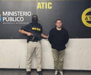 Como Miguel Ángel Aguilar Fugón fue identificado el guardia de seguridad que abusó de la adolescente.