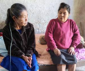 Después de solicitar apoyo en EL HERALDO, doña María y Rita recibieron donaciones que alivian su carga, aunque aún necesitan equipo médico para sobrevivir con dignidad.