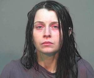 Detrás del terrible hallazgo de 16 menores confinados en condiciones deplorables en una vivienda en Ohio, se esconde el perfil de Elizabeth Siders, de 33 años, identificada como la madre de esas 16 víctimas. ¿Qué se ha descubierto sobre ella durante la investigación? A continuación los detalles.