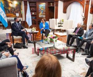 La presidenta Xiomara Castro recibió en Casa Presidencial a la misión exploratoria de la Organización de las Naciones Unidas (ONU) para platicar sobre la eventual instalación de la Cicih.