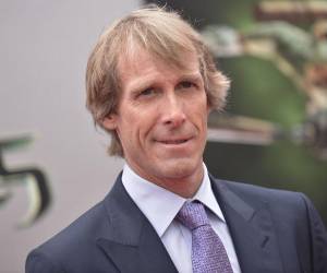 El director de Transformers dijo a la revista que a lo largo de su carrera de más de 30 años ha mantenido “una colaboración extraordinaria” con las Fuerzas Armadas de EUA y el Pentágono, y que esta nueva película se enfoca en el heroísmo.
