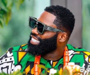 La trágica muerte de Igho Tiny Ubiribo, un influyente empresario e influencer británico-nigeriano de 43 años, ha vuelto a acaparar titulares después de su fallecimiento en Tailandia.