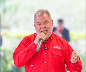 Roberto Contreras aseguró que el Partido Liberal defenderá la Constitución.