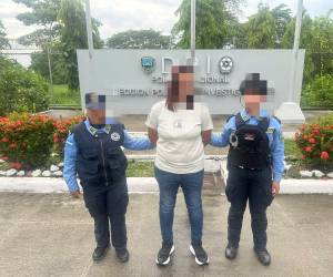 La mujer de 25 años fue capturada en San Pedro Sula por el delito de estafa en su grado de ejecución inacabada.