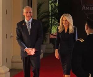 Nasry Asfura llega a cumbre de Trump con agenda de inversión, seguridad y migración