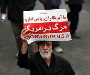 El régimen iraní advirtió con ataques a funcionarios de EE UU e Israel.