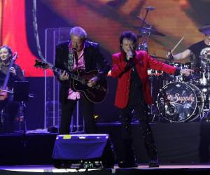 La noche de este sábado 7 de marzo quedó marcada por la nostalgia y el romanticismo que solo un repertorio clásico como el de Air Supply puede provocar.