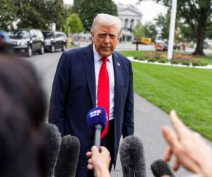 El presidente de Estados Unidos, Donald Trump, advirtió que impondrá aranceles del 25% a las naciones que hagan negocios con Irán.