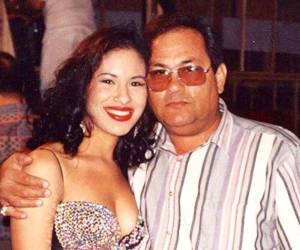 El fallecimiento de Abraham Quintanilla fue confirmado el 13 de diciembre por su hijo, Abraham “A.B.” Quintanilla III, mediante una publicación en redes sociales. El padre y mánager de Selena Quintanilla tenía 86 años.