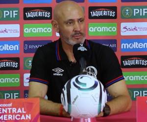 Eduardo Espinel aseguró no estar pensando en el Saprissa, su próximo rival en Copa Centroamericana.