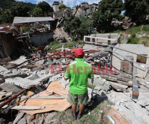 Cientos de familias perdieron sus hogares luego de que se activara una falla geológica en la colonia Guillén.