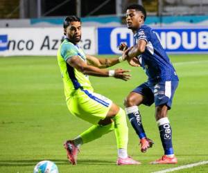 Imágenes del desarrollo del partido.