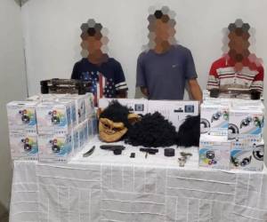 Los sospechosos son tres jóvenes de 26, 24 y 20 años residentes de San Lorenzo, Valle.