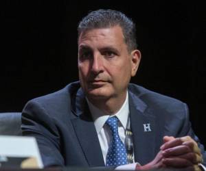 Jorge Salomón descartó que renunciará a su cargo y dijo que tiene una cuenta pendiente de clasificar a unMundial.