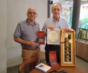 Sergio Bendeck y Kamel Kafati, dos de los tres ganadores de la exposición realizada del 23 al 30 de mayo de 2026.
