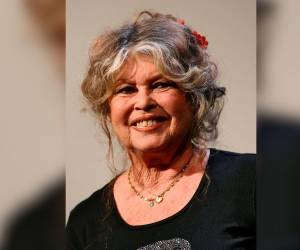 Junto a su corta pero vertiginosa carrera en la gran pantalla, Brigitte Bardot, conocida por las siglas BB, tuvo también una exitosa y más larga carrera en la música.