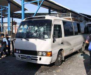 La Policía Nacional brindó los primeros avances sobre sus investigaciones de los actos vandálicos en el Estadio Nacional.