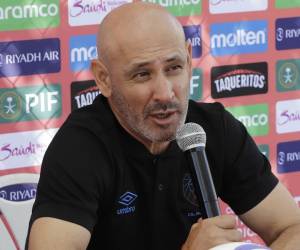 Eduardo Espinel ha confirmado la baja del Olimpia para el juego ante Luis Ángel Firpo.