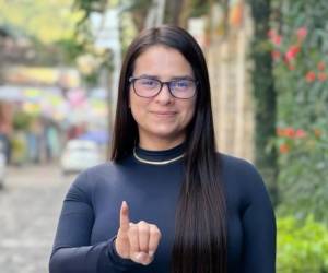 De acuerdo con los datos preliminares del Consejo Nacional Electoral (CNE), Isis Cuellar, reconocida por el escándalo de Sedesol, estaría figurando entre los diputados electos durante los comicios del 30 de noviembre por el partido Libertad y Refundación, en el departamento de Copán.