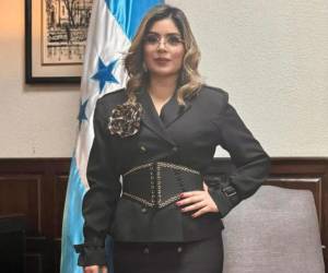 Renuncia la comisionada Suyen Muñoz, pareja de Luis Redondo tras lectura de juicio político en el Congreso.