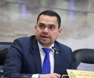 Entre los cambios planteados se incluyen sanciones para consejeros electorales que se ausenten sin justificación, así como ajustes al sistema de transmisión de resultados.