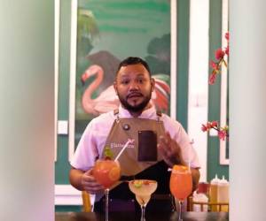 La vida de un joven que laboraba elaborando tragos en un centro de entretenimiento nocturno de la ciudad de La Ceiba fue segada en las últimas horas en un extraño hecho. Aquí los detalles del lamentable caso.