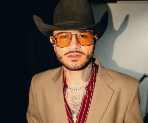 Juan David Loaiza Sepúlveda creció en El Cabuyal, un pequeño municipio del Valle del Cauca donde la música popular era el único idioma sonoro disponible.