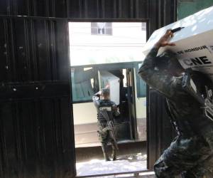 El 9 de marzo de 2025, un grupo de militares retuvieron maliciosamente las maletas electorales detinadas a varios centros de votación, y los oficiales involucrados no fueron sancionados por las autoridades de las FFAA.