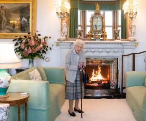 La reina Isabel recibió a la nueva primera ministra de Inglaterra en su casa en Balmoral.