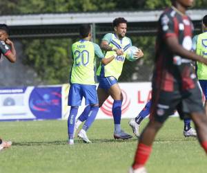 Imágenes del desarrollo del partido.