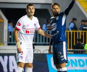 Imágenes del desarrollo del partido.