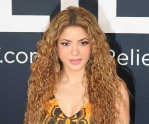 La cantante colombiana Shakira afirma que “un país puede cambiar sus leyes migratorias, pero jamás debe perder la humanidad hacia las personas”.