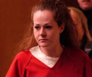 Christa Pike fue trasladada en estado crítico a un centro asistencial en Nashville, donde permanece inconsciente, intubada y conectada a un respirador.