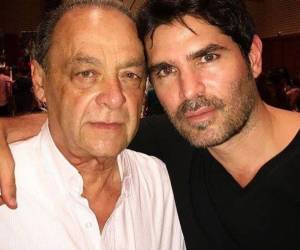 El padre de Eduardo era muy católico y él transmitió esa fe a su hijo, quien se alejó de las telenovelas para dedicarse a la religión.