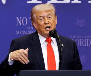El presidente estadounidense, Donald Trump, apeló este viernes a los votantes de la tercera edad en Florida.