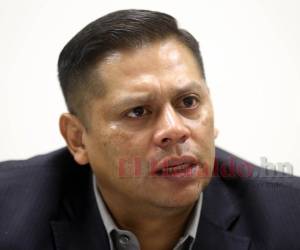 Elan Vásquez, exviceministro de la Secretaría de Desarrollo e Inclusión Social (Sedis), visitó la sala de Redacción de EL HERALDO.