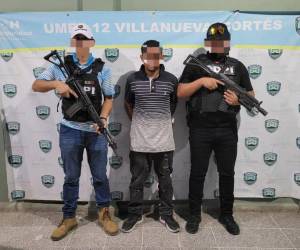 Los agentes de la DPI detuvieron al hombre por estar implicado en el asesinato de una mujer a quien asesinaron por robarle seis mil lempiras en Potrerillos, Cortés.