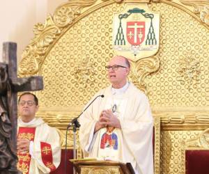 El Arzobispo de Tegucigalpa, José Vicente Nácher Tatay.