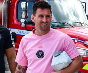 El delantero argentino sufrió un esguince sindesmal.