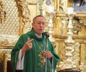 “No nos cansemos de hacer el bien, como el Señor Jesús que resucitó para vencer el último enemigo derrotado, la muerte”, aconsejó Rodríguez a los feligreses.