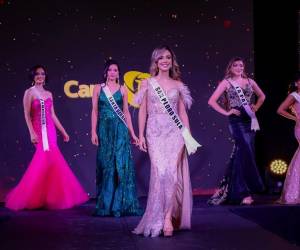 20 hermosas hondureñas participan en el certamen Miss Honduras Universo para elegir a la candidata que representará al país en el próximo Miss Universo que se realizará en El Salvador.