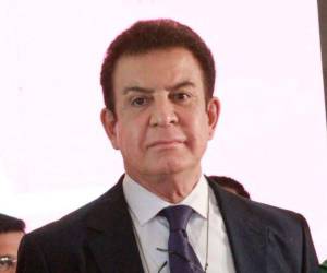 Salvador Nasralla denunció en abril que la Secretaría de Finanzas seguía sin pagarle salario ni transferir el millón de lempiras asignado a su despacho desde enero de 2023.