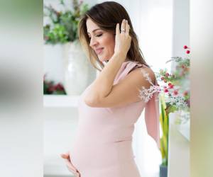 La periodista hondureña reveló que no tenía preferencia sobre el género de su bebé.