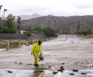 La tormenta tropical Hilary generó lluvias récord en el sur del estado de California, en el oeste de Estados Unidos, lo que obligó a cerrar escuelas, carreteras y negocios antes de llegar a Nevada el lunes.