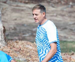 El técnico Hernán Medina se prepara para el debut de su equipo ante Real España.