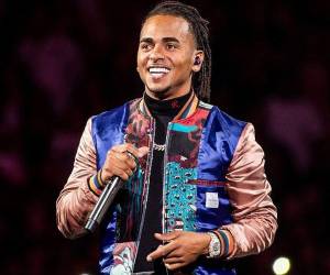 Juan Carlos Ozuna Rosado, conocido como Ozuna, es un cantante de reggaetón de origen puertorriqueño.