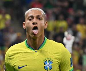 Richarlison le dio la victoria a Brasil frente a una complicada Serbia.